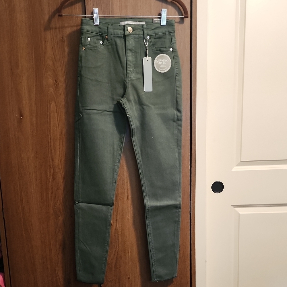 Tractr Mona High Rise Crop Fray Jeans - OLIVE NWT size 24